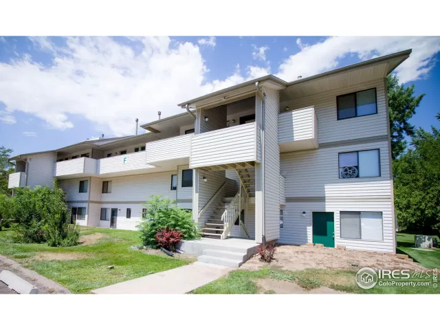 MLS: 983512 Condo For Sale