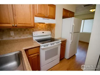 Photo #6: 983512 Listing