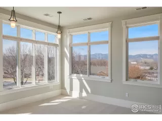 Photo #6: 983555 Listing