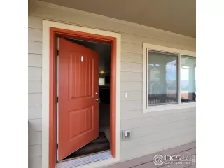 Photo #6: 983670 Listing