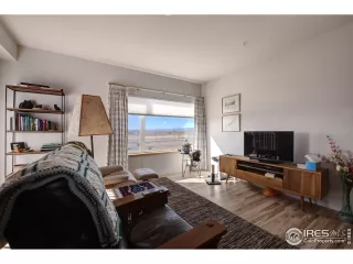 Photo #4: 983681 Listing