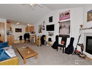 Photo #4: 983725 Listing