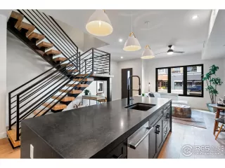 Photo #4: 983744 Listing