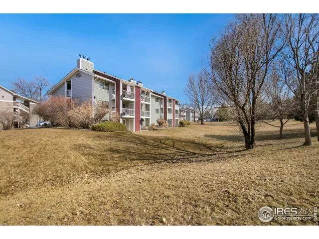 MLS: 983818 Condo For Sale