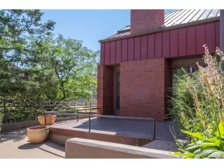 Photo #2: 9838476 Listing