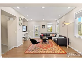 Photo #3: 983891 Listing