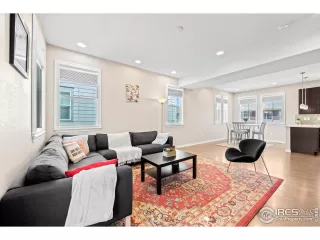 Photo #6: 983891 Listing