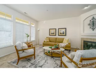 Photo #6: 983900 Listing