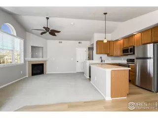 Photo #6: 983947 Listing