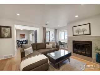 Photo #3: 983957 Listing 