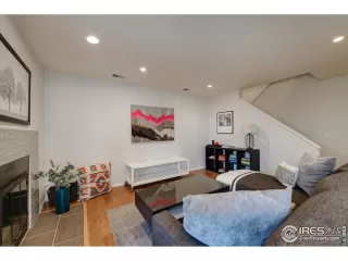 Photo #5: 983957 Listing 