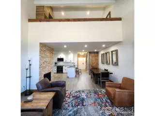 Photo #1: 983960 Listing