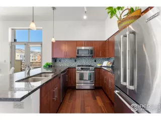 Photo #6: 983963 Listing 