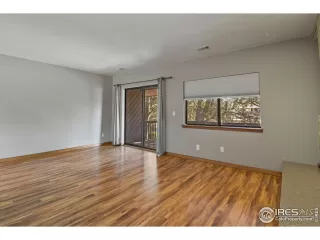 Photo #6: 983978 Listing