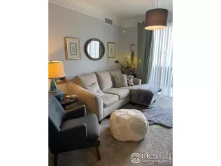 Photo #4: 983986 Listing