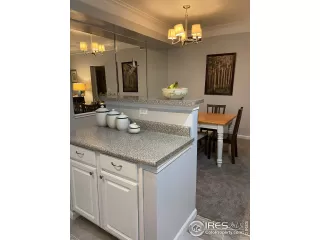 Photo #6: 983986 Listing