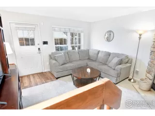 Photo #4: 984013 Listing