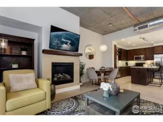 Photo #1: 984018 Listing