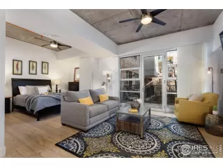 Photo #3: 984018 Listing