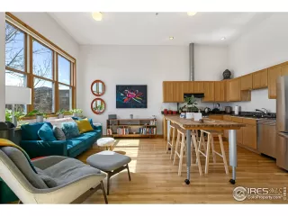 Photo #2: 984024 Listing 