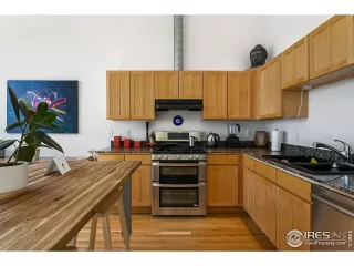 Photo #6: 984024 Listing 