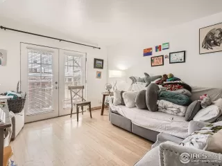 Photo #2: 984041 Listing