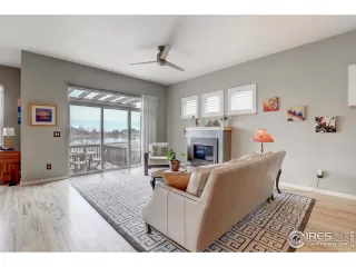 Photo #2: 984073 Listing