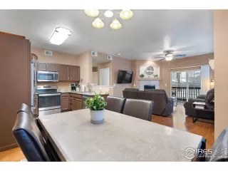 Photo #2: 984126 Listing