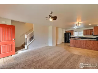 Photo #2: 984157 Listing