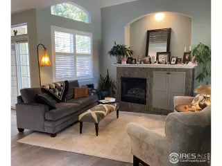 Photo #4: 984212 Listing 