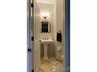 Photo #6: 984212 Listing 