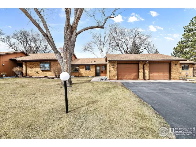 MLS: 984216 Condo For Sale