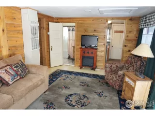 Photo #4: 984219 Listing