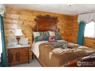 Photo #5: 984219 Listing