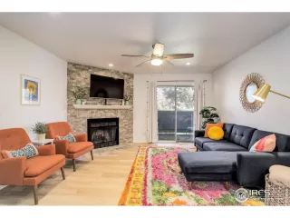 Photo #2: 984240 Listing