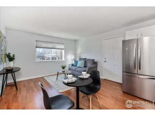 Photo #4: 984245 Listing