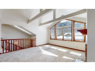 Photo #1: 984248 Listing