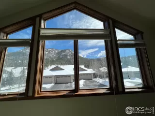 Photo #4: 984248 Listing