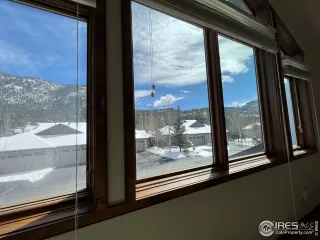 Photo #6: 984248 Listing