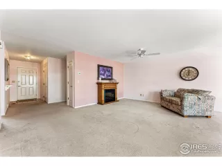 Photo #4: 984251 Listing