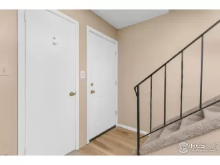 Photo #4: 984318 Listing