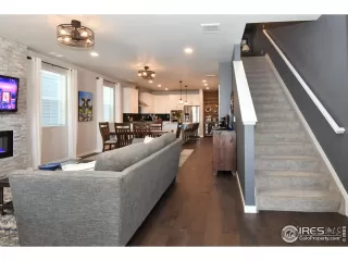 Photo #3: 984323 Listing