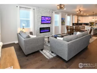 Photo #5: 984323 Listing