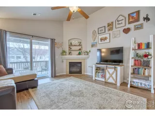 Photo #2: 984395 Listing