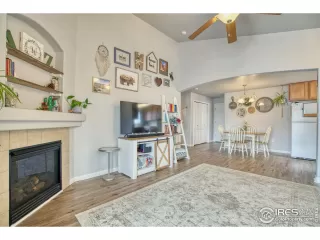 Photo #3: 984395 Listing