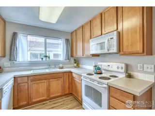 Photo #4: 984395 Listing