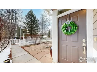 Photo #2: 984402 Listing