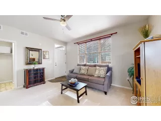 Photo #4: 984402 Listing