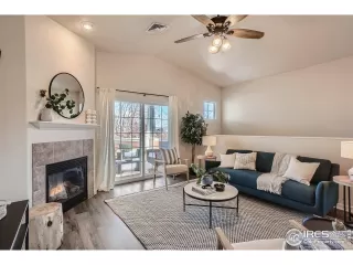 Photo #2: 984439 Listing