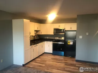 Photo #4: 984499 Listing 